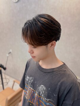 ジーナ 天神(Zina) 毛流れセンターパート