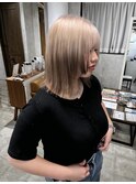 ルーツカラー　グラデーション　ブロンド　外ハネ