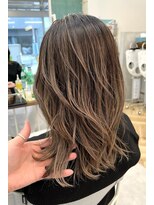 ロミー 本厚木(ROMMY.)&nbsp;20代～50代☆ミディアムレイヤーグラデーションダブルカラー