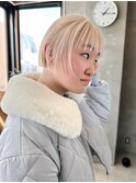 リップラインボブ　ブリーチ　ブロンドカラー　ホワイトブロンド
