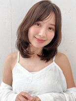 キリ 表参道(kyli)&nbsp;美髪前髪外ハネボブミディアムレイヤーカットダークアッシュ