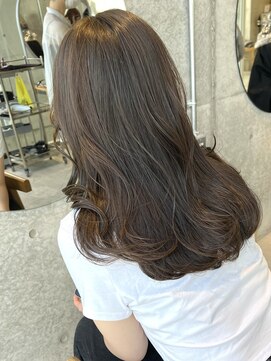 ヒュエ 表参道(Hue) くすみグレージュカラー._.