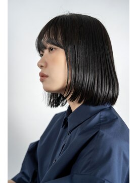 リファインド(REFINED) モードなワンレンボブ 五十嵐