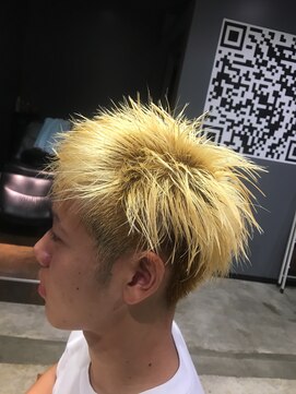 サロンツジモト(SALON TSUJIMOTO) スーパーサ○ヤ人