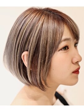 ヘア デザイン リスク(HAIR DESIGN RISK) 【RISK高橋勇太】カットが上手い大人かわいいワンサイドショート