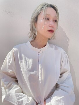 ソイ 下北沢(soi) 【White】シャドールーツ_パツっとボブ_ケアブリーチ