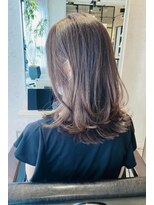 アン たまプラーザ(un)&nbsp;Jカールミディアム×透明感カラー【たまプラーザ髪質改善】