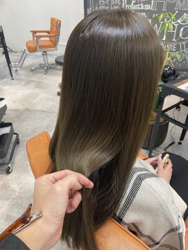 アイリー 名古屋(A/LEE) オリーブカラー×ローレイヤーカット