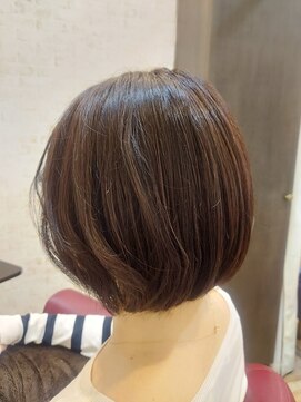 ウィングローリー(WINGLORY) ショートボブ