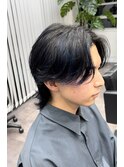 周りと被らない''センターパートウルフ×ブルーハイライト''