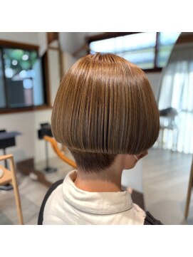 バスク(BASK.) 襟足スッキリショート/グラボブ/アッシュブラウン