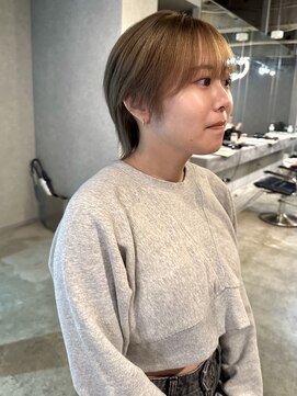 イトシテ ショートウルフ×くすみベージュ　【鎌田　隆雅】