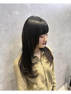 フィーネ(Fi-Ne) 黒髪レイヤー