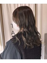 タップ(TAP)&nbsp;オリーブグレー/カラー/ブリーチなしダブルカラー/金沢市美容室