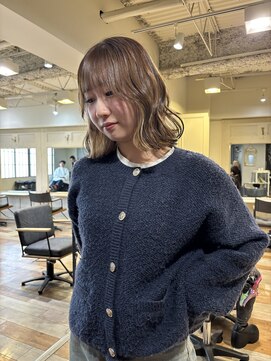 ラべリー 池袋(LOVELEY) インナーカラーゆるふわ巻き【池袋】