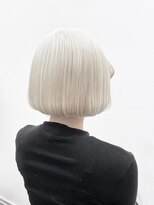 ココ 本八幡(KOKO)&nbsp;黒髪クラゲヘアーオリーブグレー小顔ココアベージュ丸型卵型ボブ