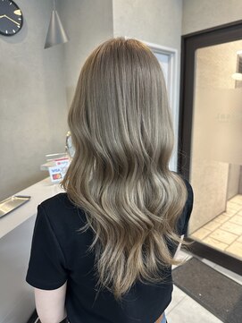 ジゼル 小倉(GiseL) ホワイトベージュ