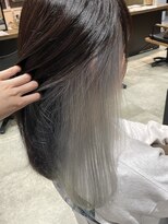 ビヨウシツ ポスタ&nbsp;シルバーインナーカラー