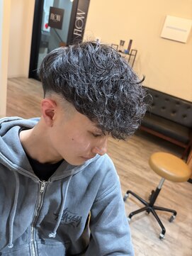 フロウ(Flow) スペインカール