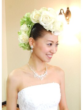 ベル(BELL) ウエディング髪型生花髪飾り　BELL因幡雄太