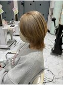 ウルフカット ベージュカラー
