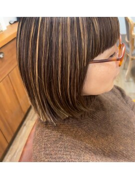 コンパス(COMPASS) ベージュコントラストボブ