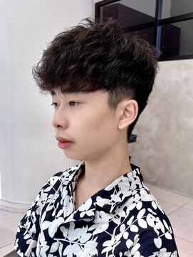 アルティファータ(artifata) マッシュ ショートマッシュ 癖毛ショート 刈り上げショート