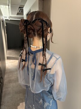 ポノ(po_no) ツインタイトヘアお団子ヘアツインお団子