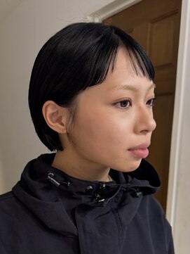ナループロアツム(Nalu pu loa Tsum) オン眉ボブ/黒髪ボブ/ミニボブ/ショートボブ/ショートヘア