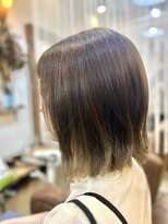 クオリア(QUALIA)&nbsp;外ハネボブ×赤みを抑えた透明感アッシュベージュ/髪質改善 柏