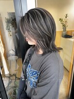 ハイク(HYKE)&nbsp;地毛ハイライト×くびれミディ