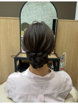テン バイ アンブルリュクス 池袋(teN +by ambleluxe) シニヨン