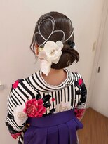 アカネ(Akane)&nbsp;卒業式ヘアセット　袴ヘアアレンジ　10代　20代