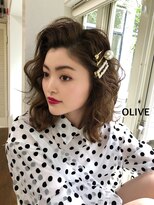 オリーブ(OLIVE)&nbsp;【オリーブ】ウェーブ　ヘアピンアレンジ