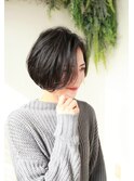 黒髪/前下がりショート/大人ショート