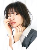 柔らかく透明感のあるグレージュボブ