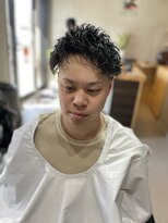 ニーキュウヨン バーバーズストア(294 BARBER's Store) ツーブロック×無造作パーマ