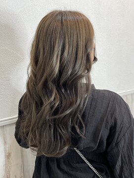 サロンドゥレゴッド(Salon de ReGod) ツヤツヤハイライト☆