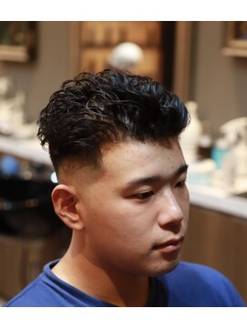 バーバーショップ スバル(BARBERSHOP SUBARU) ＜理容室＞＜バーバー＞バックデザインパーマ