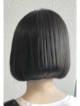 メノン(Menon) ボブヘアー　アッシュブラック　アッシュカラー　黒髪カタログ