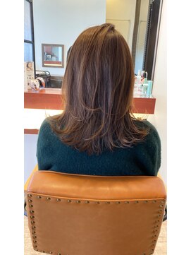 マーリャヘアー(mallia hair) レイヤースタイルレイヤーカットロングレイヤー小顔スタイル