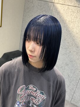 ローレン(Lolen.) ネイビーブルー×ミディアムボブ【野上翔平】