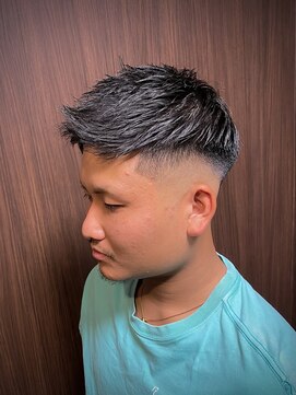 バーバークラシックス(BARBER CLASSICS) スキンフェードジェットアップバング