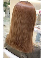 プレフェレプレフェ(prefere prefe)&nbsp;さらツヤきれいにまとまるストレートヘア