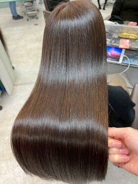 オズ 安積店(OZ) ミニウルフチェリーブラウンホワイトグレージュフェザーパーマ