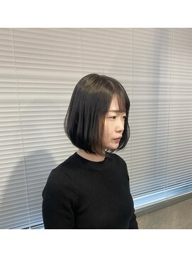 リラ バイ クオーレ(LIRA by CUORE) ミニボブ