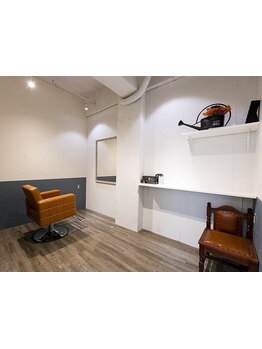 一人一人のお客様としっかり向き合い、丁寧な施術と接客が◎居心地の良い空間で癒しのサロンタイムを。