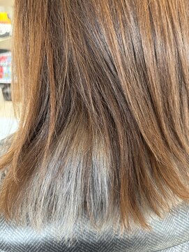 キューティ 福久店(CUTiE) インナーカラーシルバー