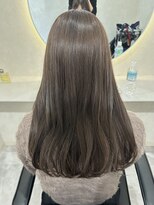 ホワイト(WHITE)&nbsp;アッシュブラウン　髪質改善トリートメント