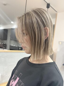 ラッキーヘア 加古川(Lucky Hair) 抜け感◎ハイトーン×ストンボブ【シン】【ラッキーヘア加古川】